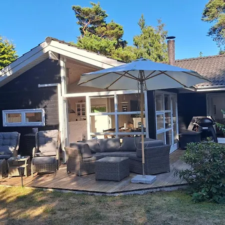 Holidayhome With Sauna And Spa Close To The Beach Højby
